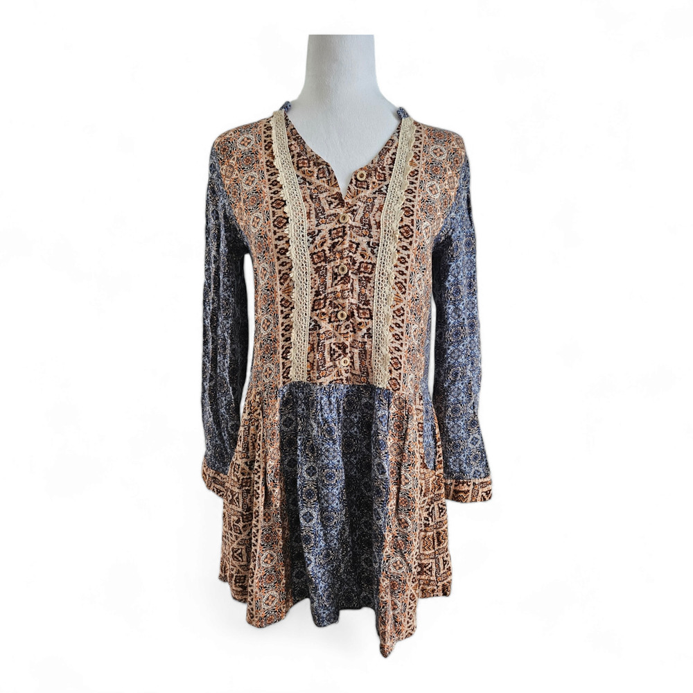 Addie Size Small Women's Boho Embroidered Button Down Tunic EUC